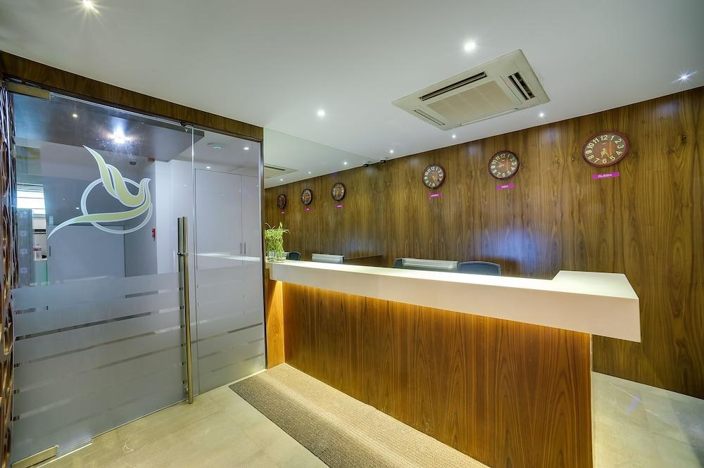 Hotel Celestiial , Candolim Ngoại thất bức ảnh