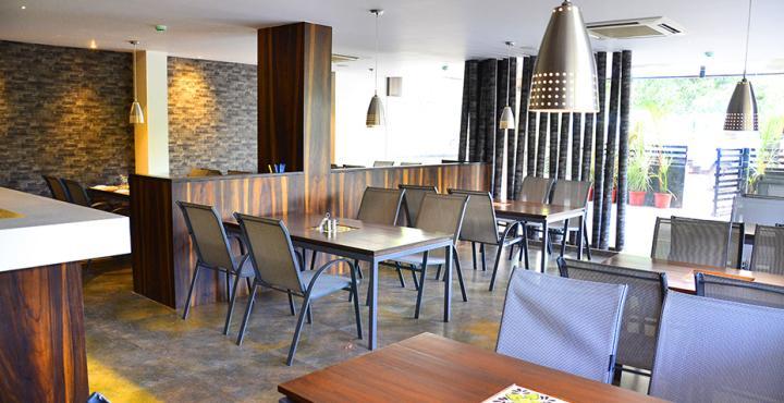 Hotel Celestiial , Candolim Ngoại thất bức ảnh
