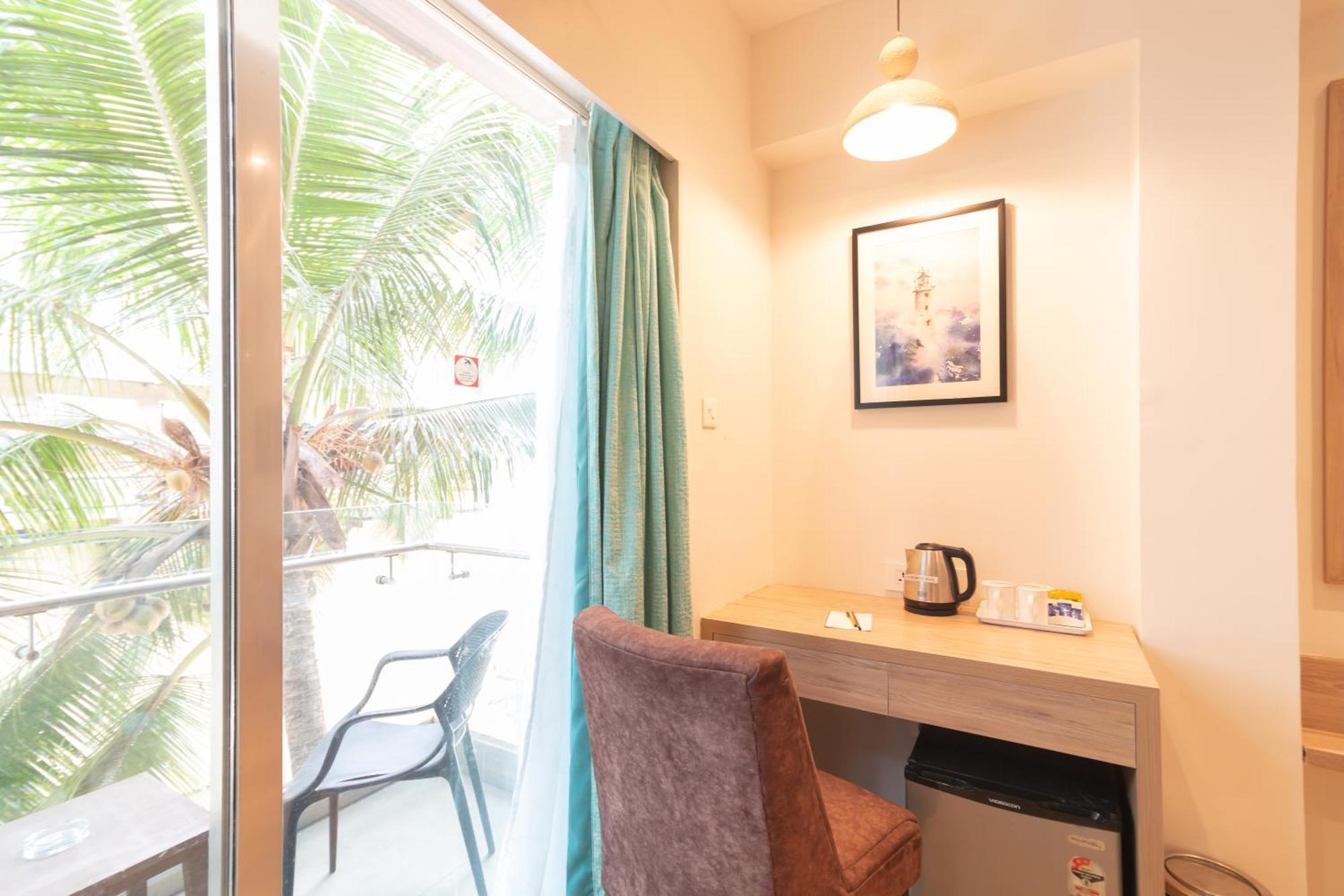 Hotel Celestiial , Candolim Ngoại thất bức ảnh