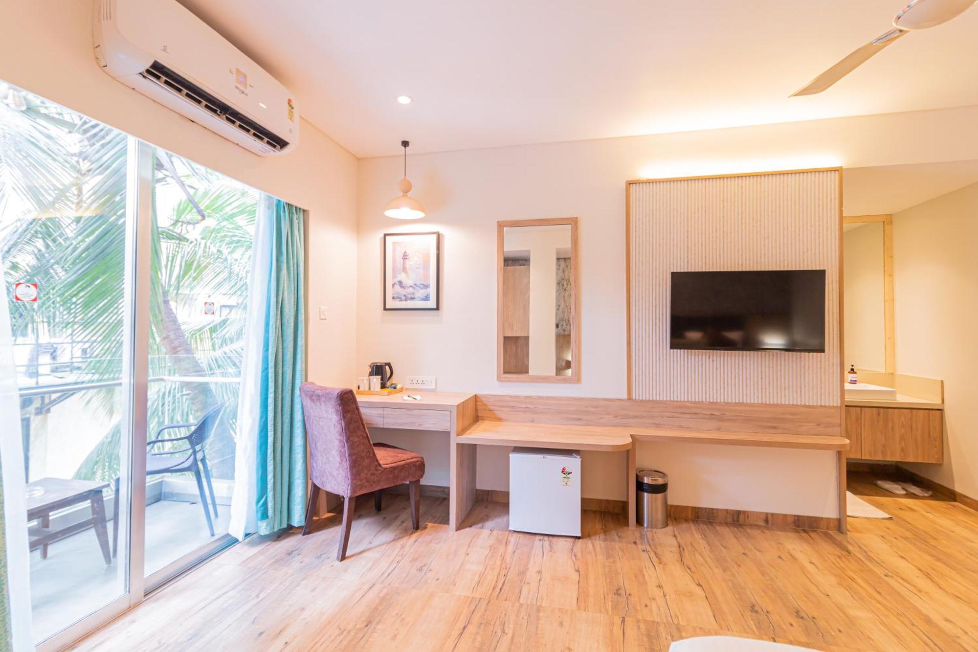 Hotel Celestiial , Candolim Ngoại thất bức ảnh