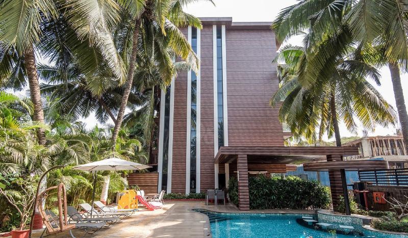 Hotel Celestiial , Candolim Ngoại thất bức ảnh